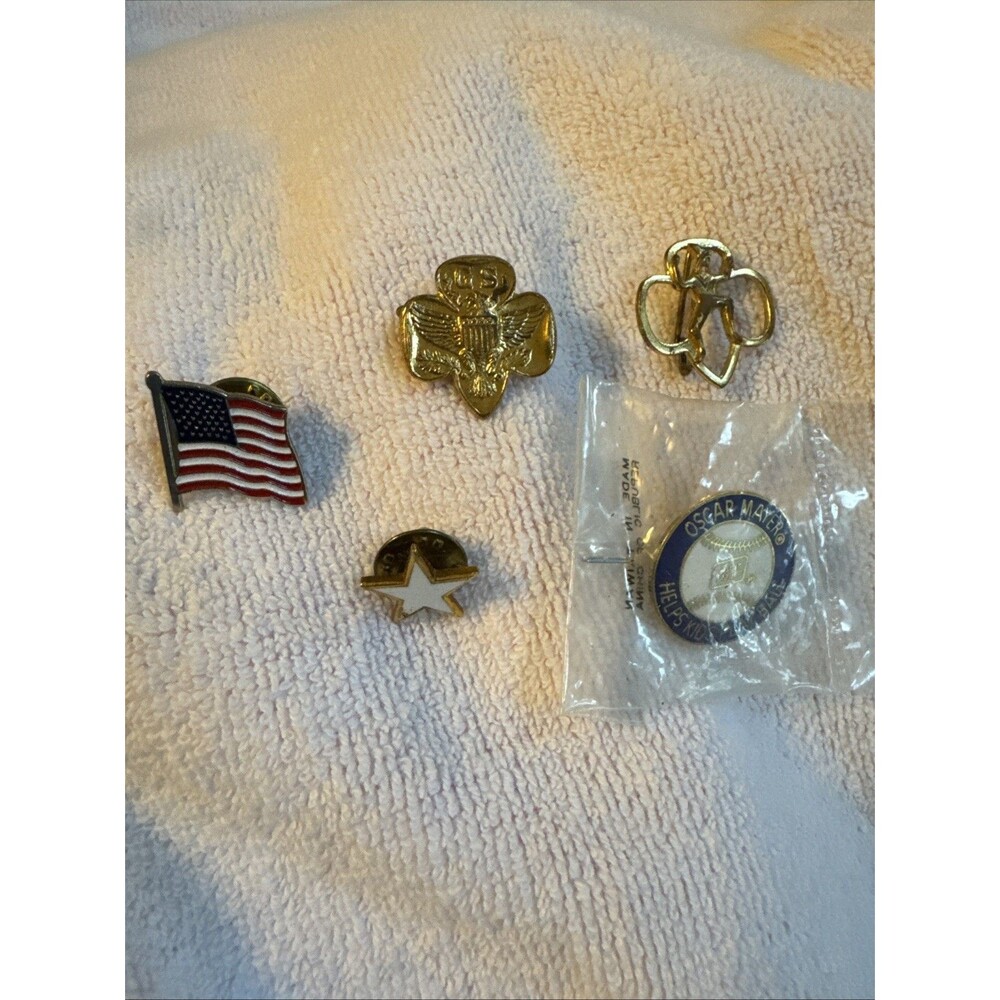 Vintage‎ Girl Scout Pins, Gold Star And USA Flag Pins
